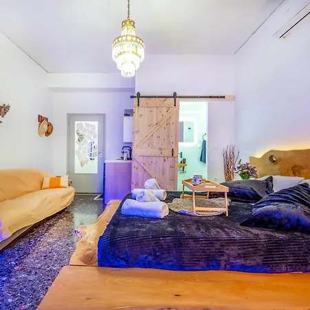 Sunny Palm Crete Apartment *